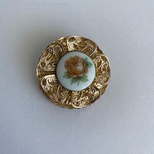 Vtg West Germany Gold Toned Flower Rose Scarf Clip Ornate‎ Filigree Granny Core